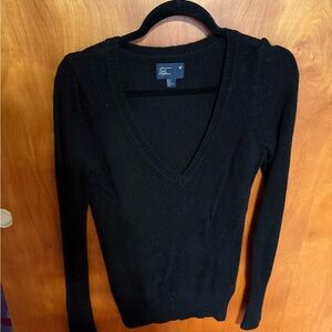 American Eagle Black V-Neck Sweater